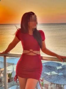 677855246: Chica busca chico en Valencia