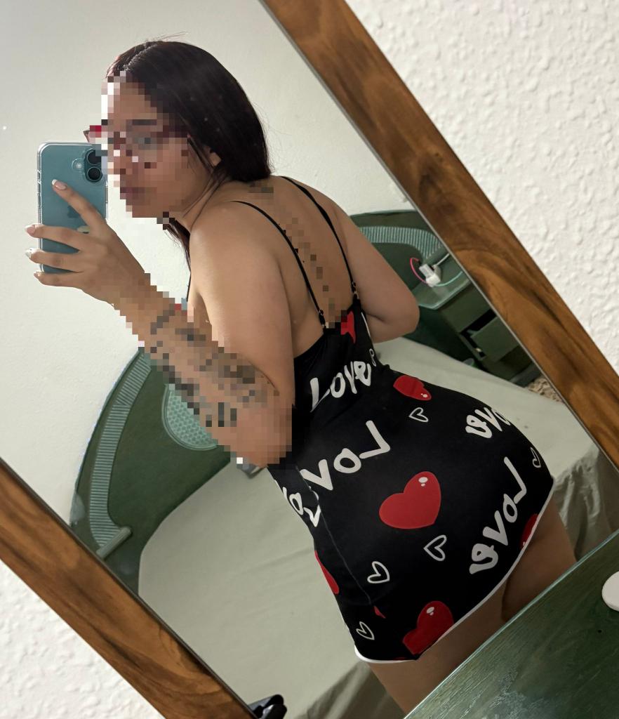 Chica busca chico en Alicante: Chica busca chico