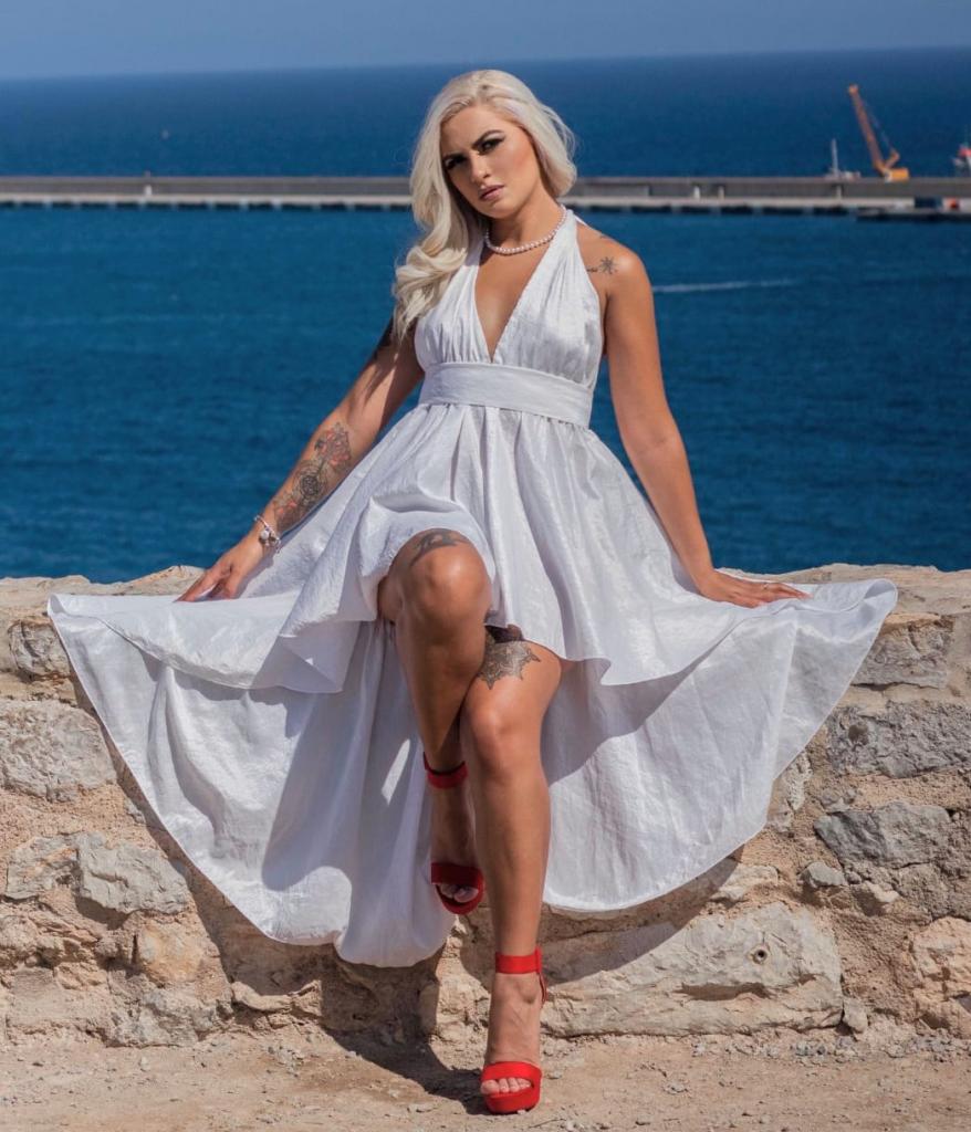 Chica busca chico en Barcelona: 