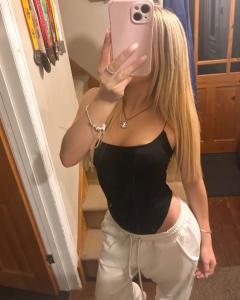 624284879: Chica busca chico en Pontevedra