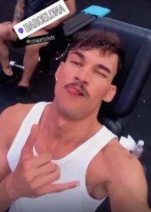 662530822: Chico busca chica en Barcelona