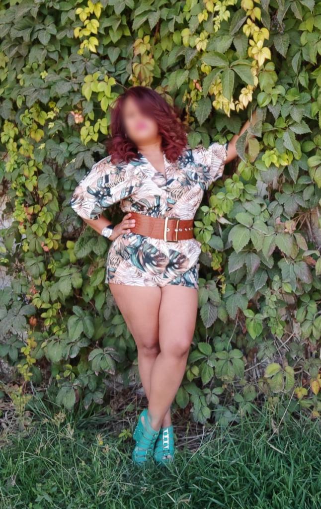 Chica busca chico en Sevilla: 