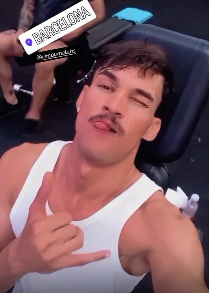 662530822: Chico busca chica en Barcelona