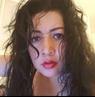 664774683: Chica busca chico en Madrid