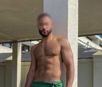 604190090: Chico busca chica en La Coruña