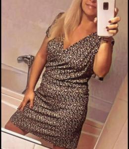 672993160: Chica busca chico en León