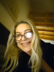 645489485: Chica busca chico en Cádiz