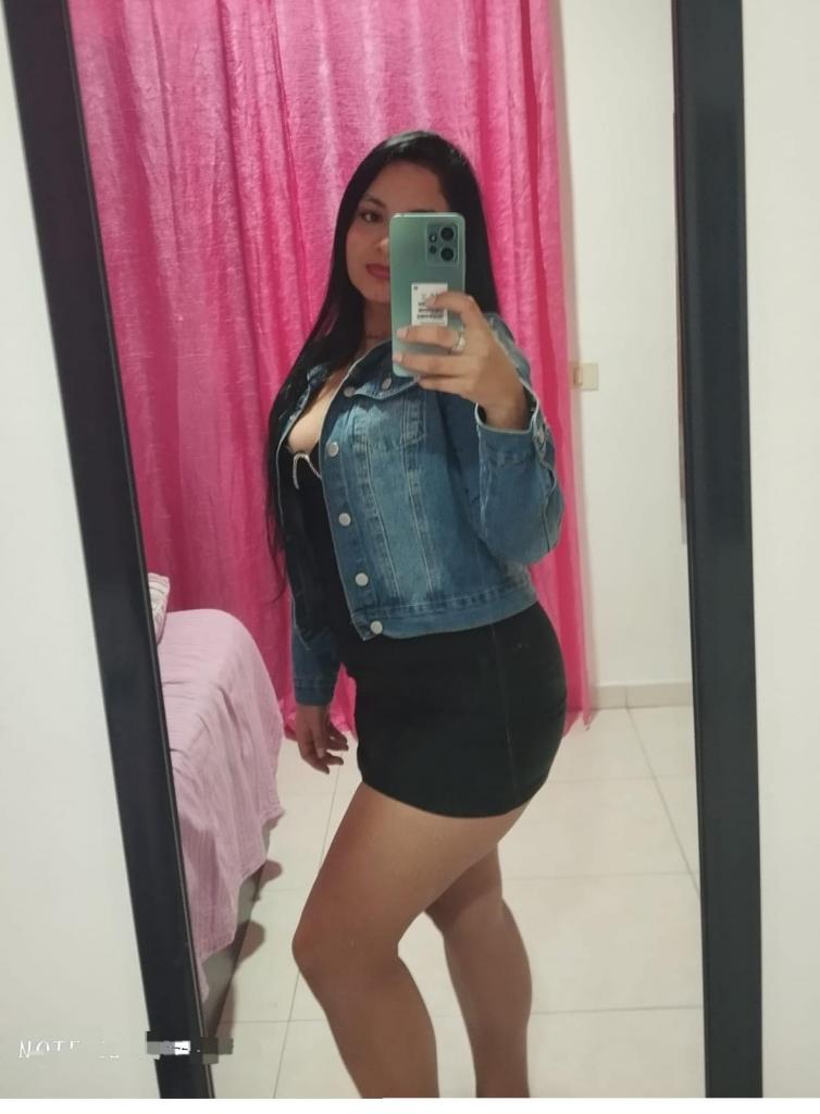 631654766: Chica busca chico en Las Palmas