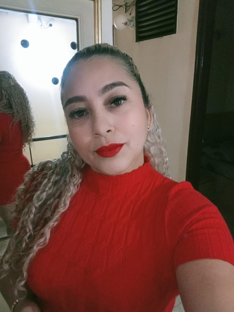 Chica busca chico en Almería: 