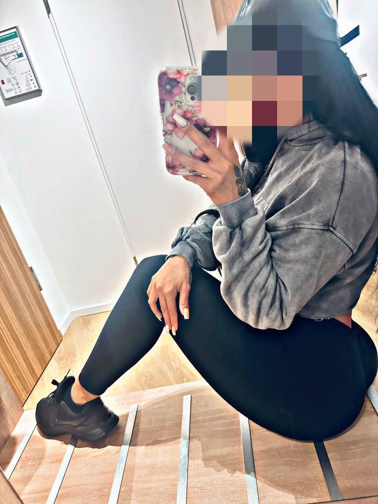 Chica busca chico en Valencia: Chica busca chico