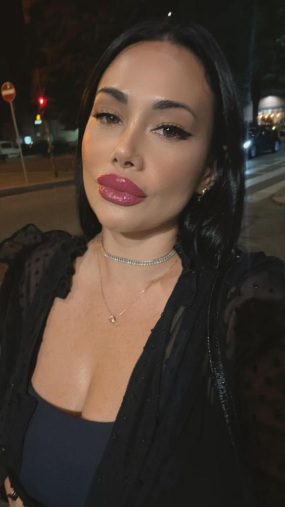 695402871: Chica busca chico en Mallorca