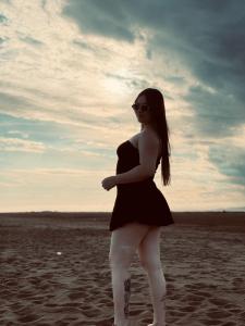 614528075: Chica busca chico en Valencia