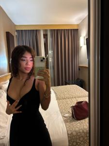 631652765: Chica busca chico en Barcelona