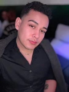 685127564: Chico busca chica en Valencia