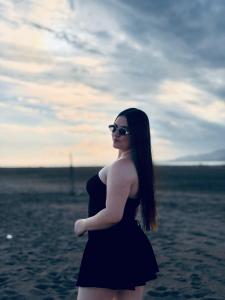 614528075: Chica busca chico en Valencia