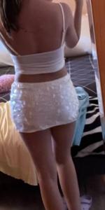 607898537: Chica busca chico en Madrid