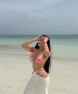 631945439: Chica busca chico en Barcelona