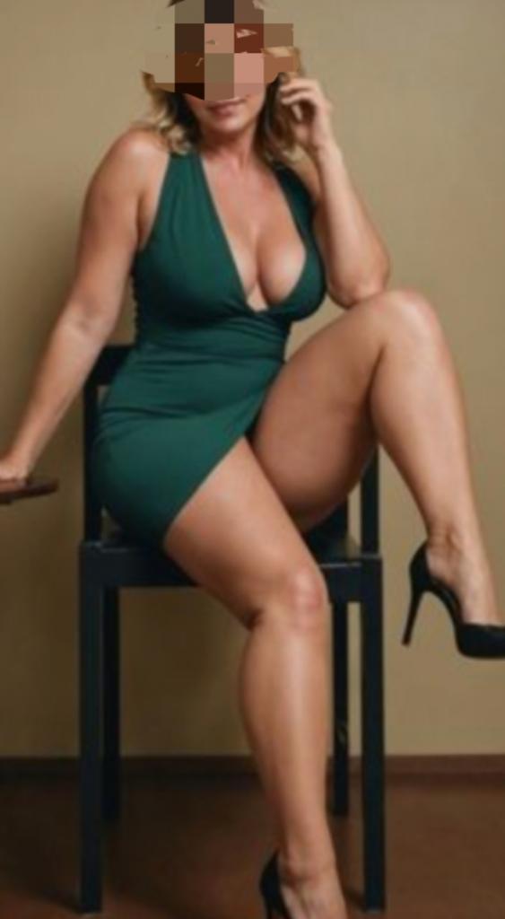 643558325: Chica busca chico en Gerona