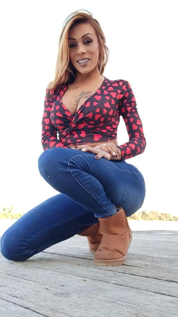 672831800: Travesti en Valencia