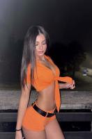 643420729: Chica busca chico en Barcelona