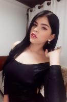 677380935: Chica busca chico en Sevilla