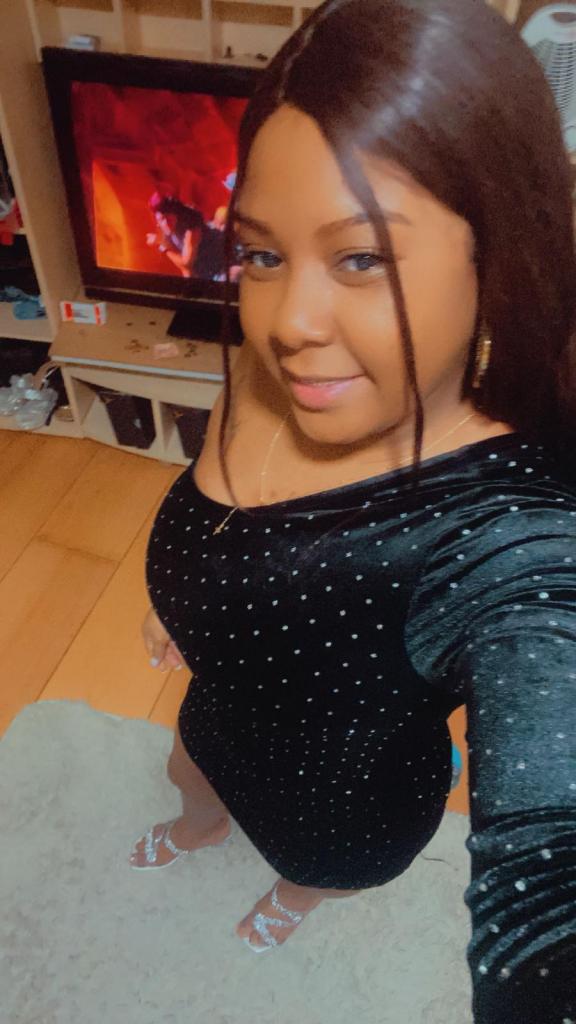 614905400: Chica busca chico en Almería