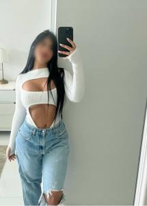 603977961: Chica busca chico en Sevilla