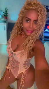 603301106: Chica busca chico en Las Palmas