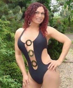 604133269: Transexual en Cádiz