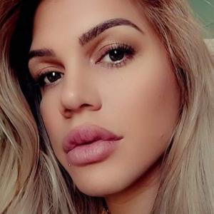 657177685: Chica busca chico en Barcelona