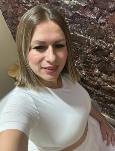 624496874: Chica busca chico en Barcelona