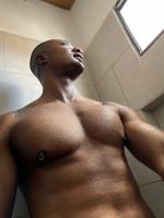 653566373: Chico busca chica en Barcelona