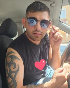 Chico busca chica en Málaga: 