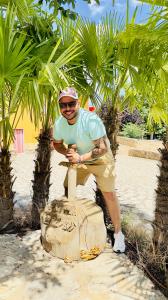 617481564: Chico busca chica en Madrid