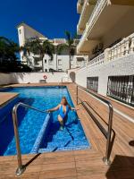 604226546: Chica busca chico en Málaga