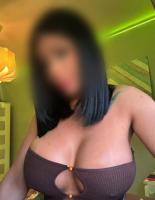614420939: Chica busca chico en Barcelona