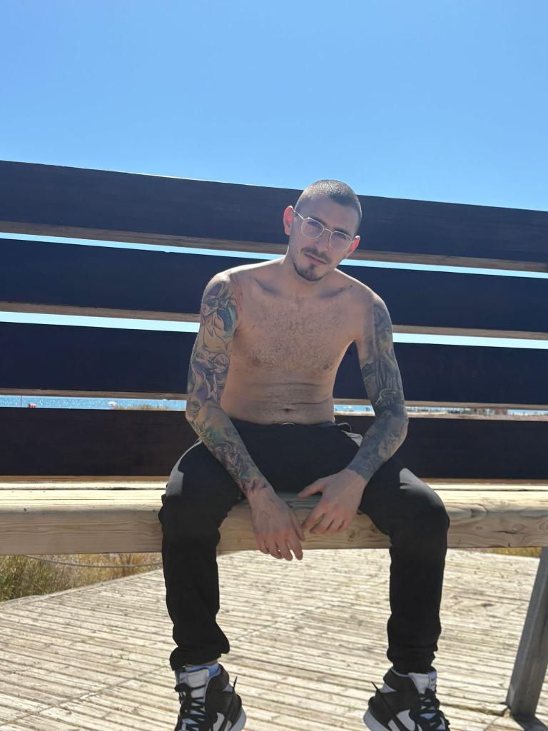 Chico busca chica en Barcelona: 