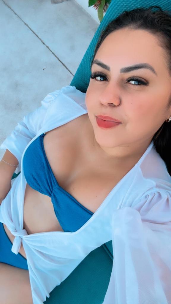 607533381: Chica busca chico en Lugo