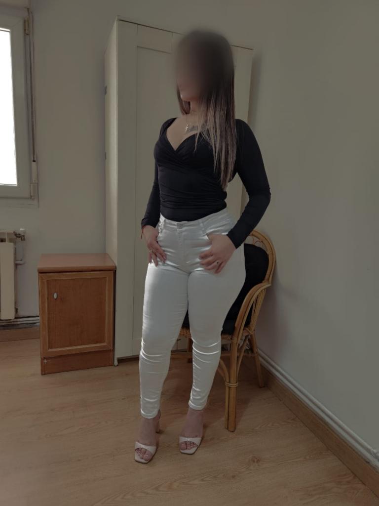 625510801: Chica busca chico en Zaragoza