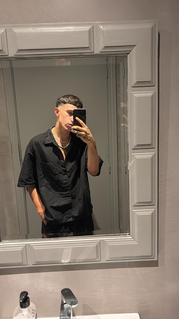 613056897: Chico busca chica en Mallorca