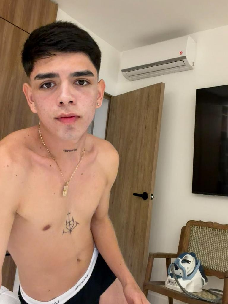 Chico busca chica en Málaga: 