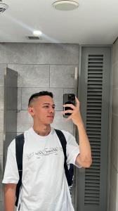 632576353: Chico busca chica en Madrid