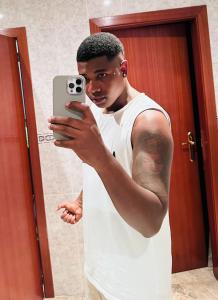 603975430: Chico busca chica en Valencia