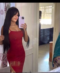 613673382: Chica busca chico en Sevilla