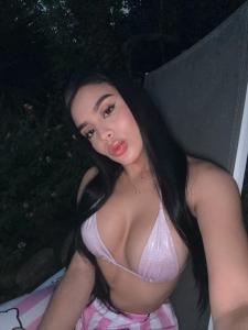 604449745: Chica busca chico en Málaga