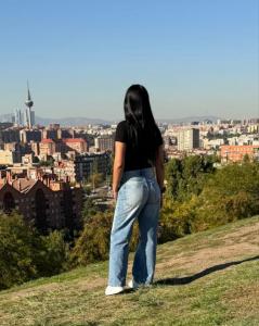 742072325: Chica busca chico en Madrid