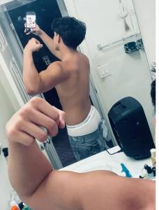 672991441: Chico busca chica en Murcia