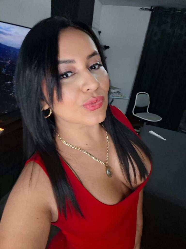 742022642: Chica busca chico en Las Palmas