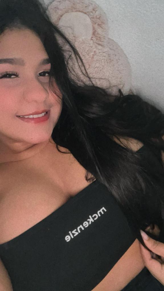 611213983: Chica busca chico en Orense