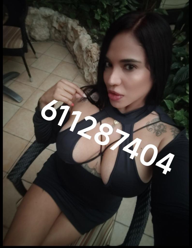 611287404: Chica busca chico en La Coruña